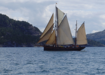 Boats and ships in Langenuen